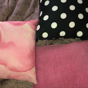 Decorative pillows